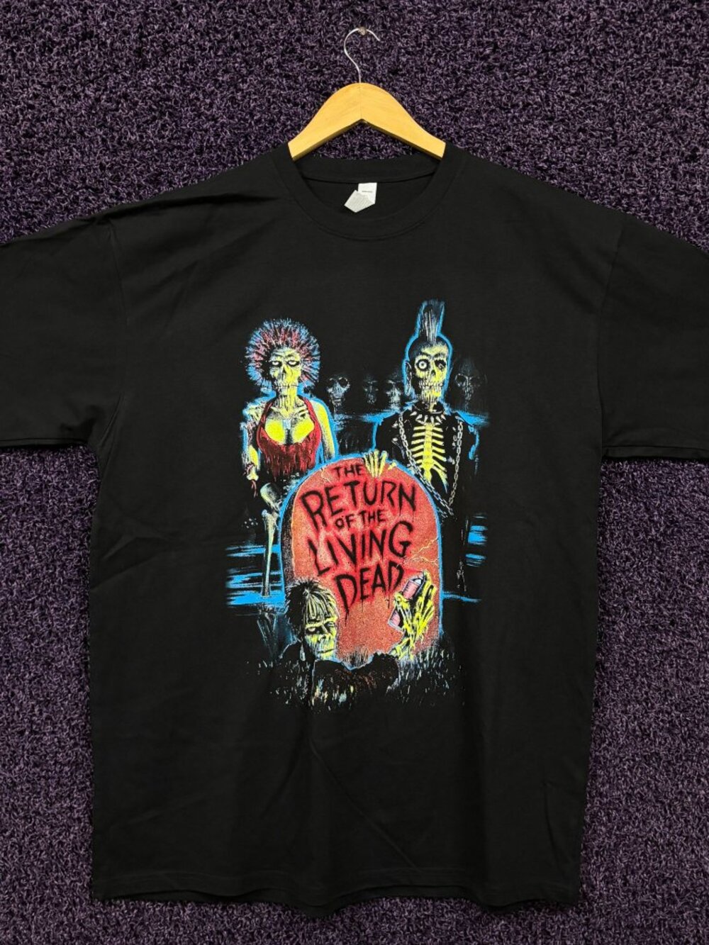 The Return of the Living Dead Theatrical Poster T-Shirt XL